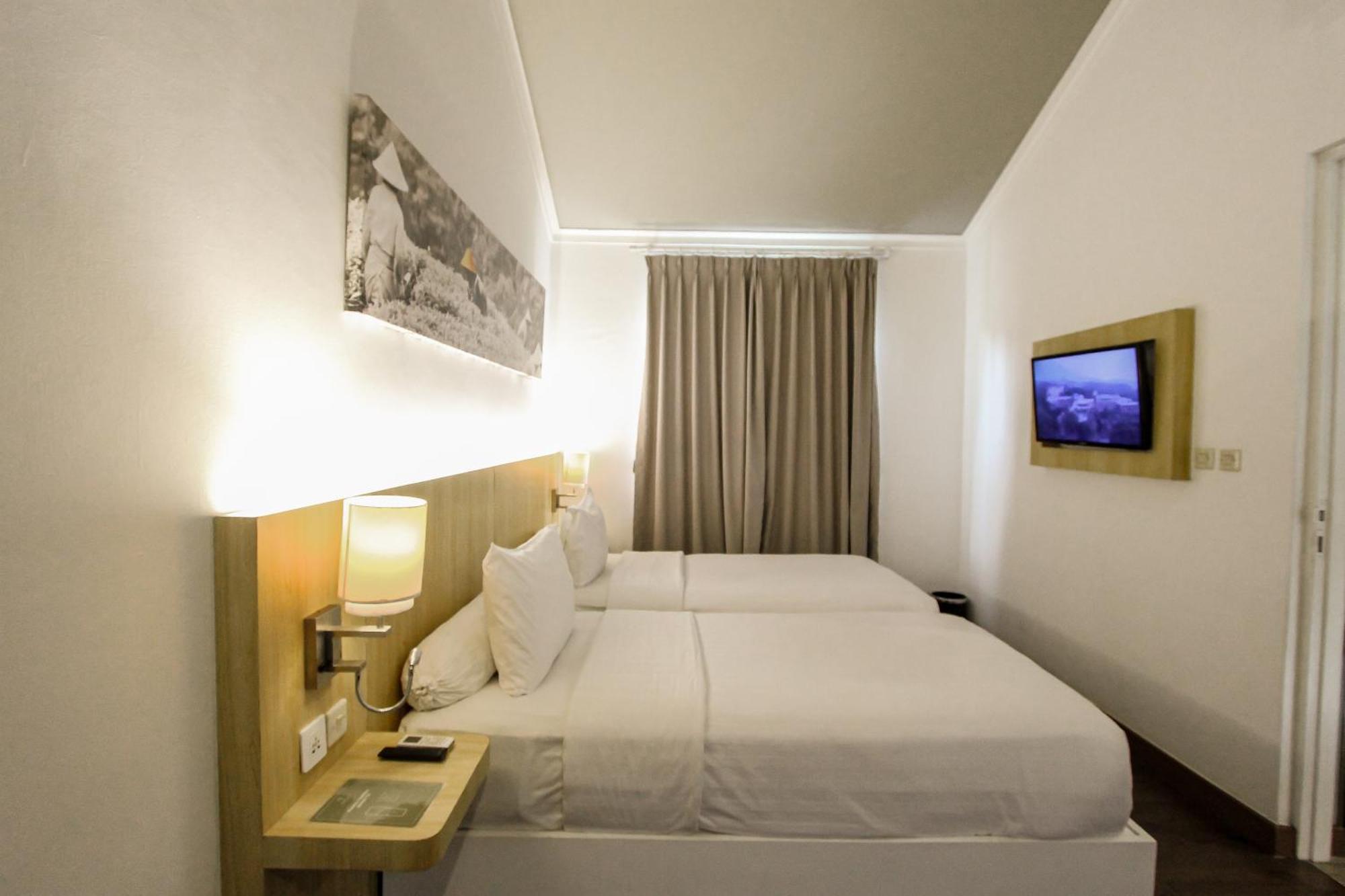 Pesona Alam Resort & Spa Puncak Buitenkant foto